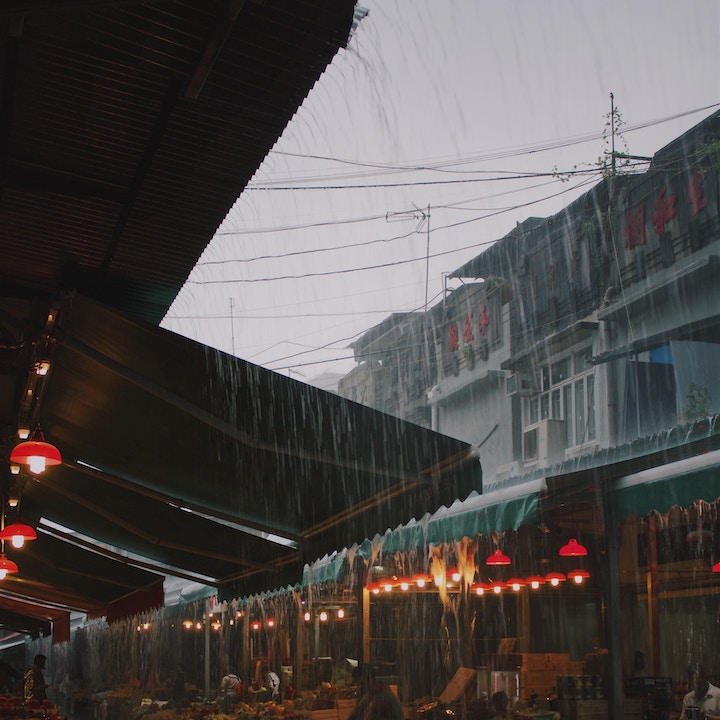 hong kong typhoon rain storm signal warnings whats on rainstorm warning signals amber red black